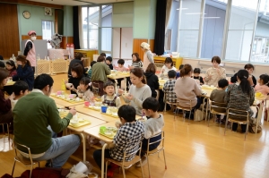 如何ですか？保育園の給食