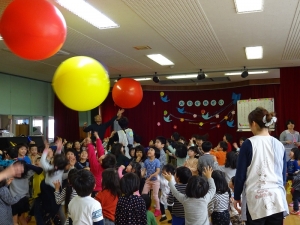 お祝いに大型バルーン登場