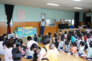 お話をしっかり聞いて、火の用心