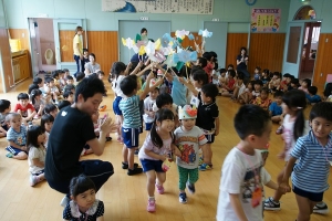 エスコート係と入場