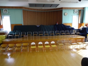 会場もお誕生会の開始を待っています