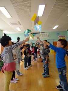 お迎えのアーチもできました