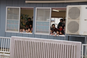 窓からも応援します