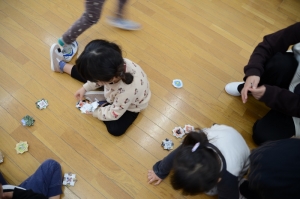 ぼたんぐみの紙製こま