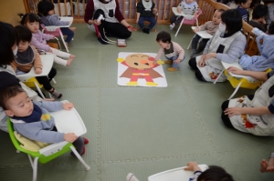 つぼみぐみの福笑い
