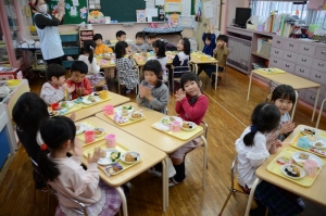 給食でもお祝い