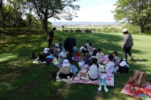 街の見える場所でお弁当