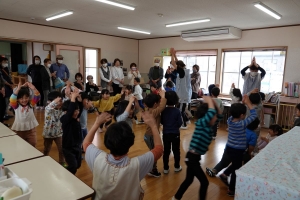 さくら「ロケットにのってゴー！」