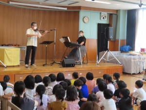 ヴァイオリン演奏