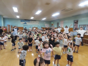 「ラーメン体操」おどります♬