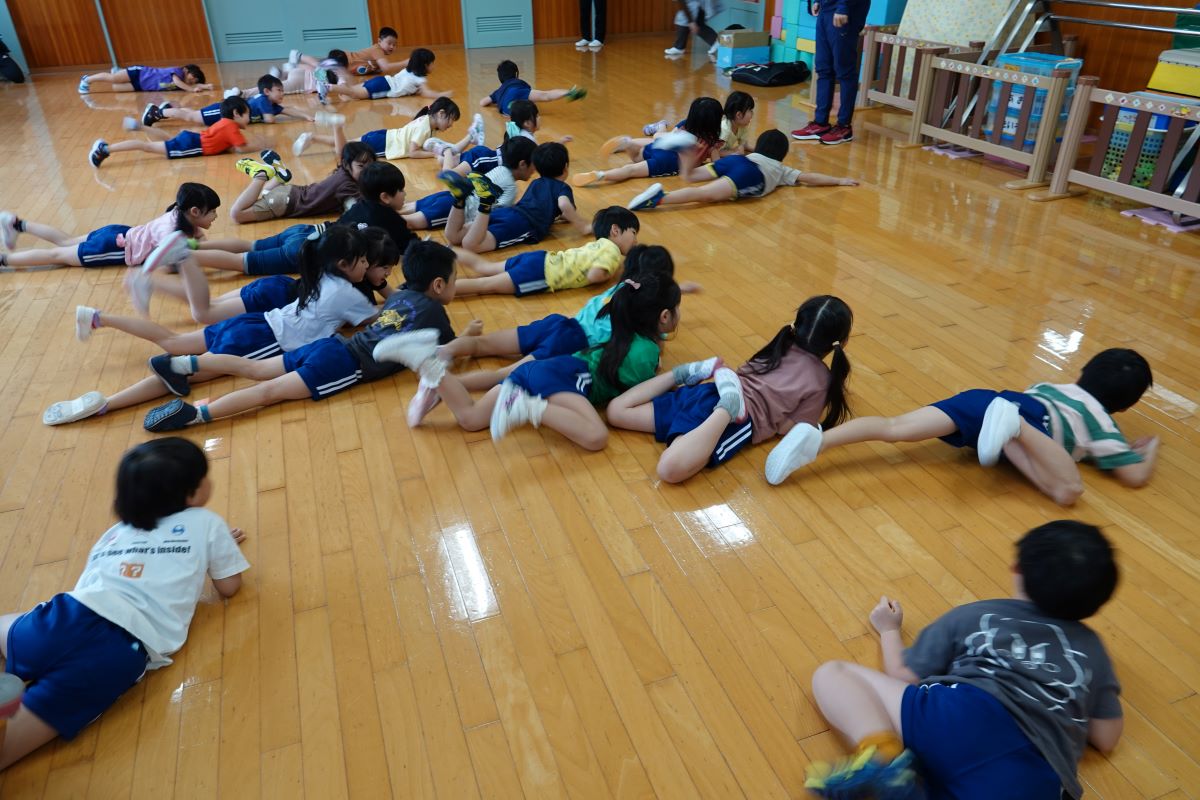 12月13日（水）年長の「わくわくちゃれんじ運動あそび」