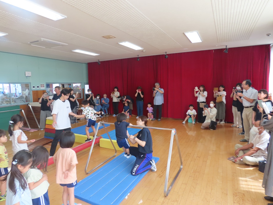 たけ組～跳び箱・鉄棒・平均台～