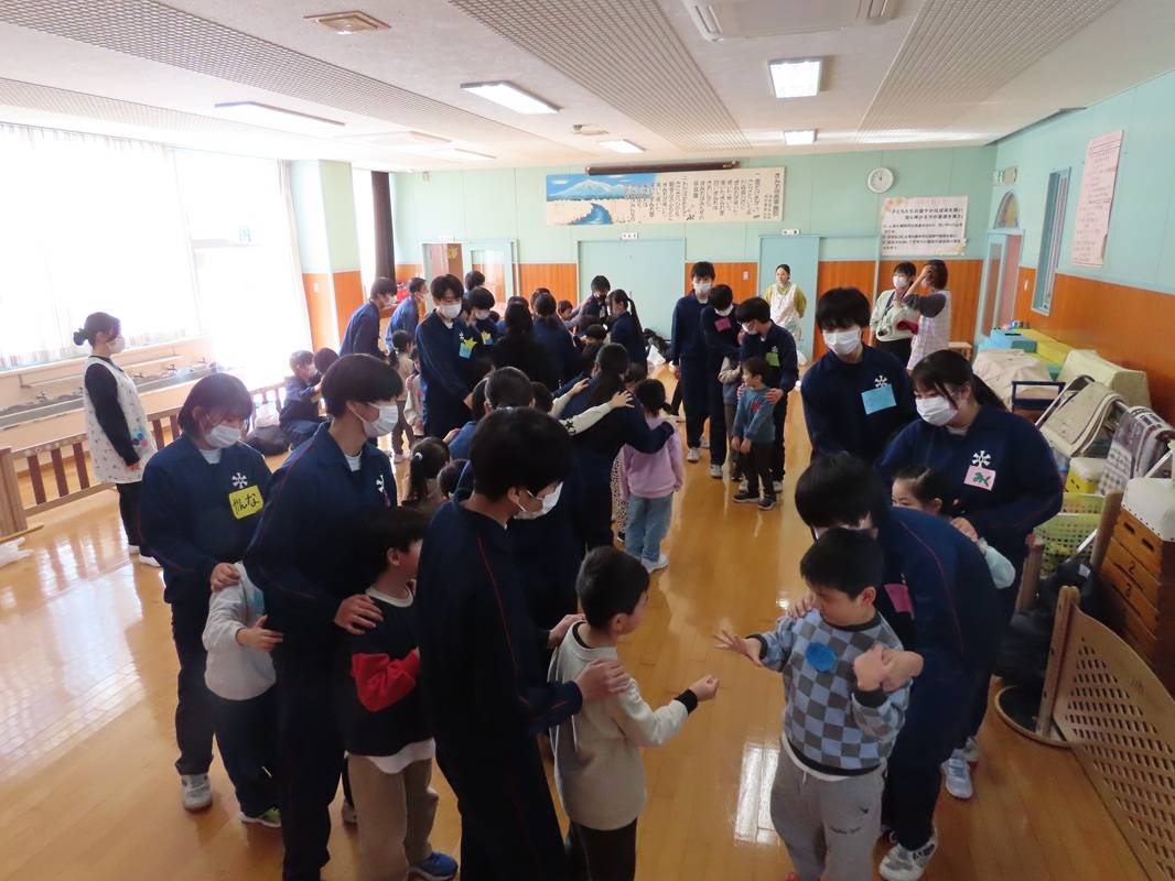 見附中学生来園