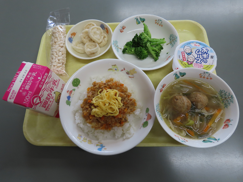 10月お誕生会 特別献立