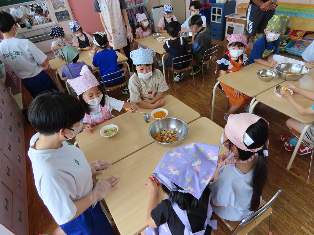 ７月１２日（金） 年長組 レッツトライクッキングⅣ