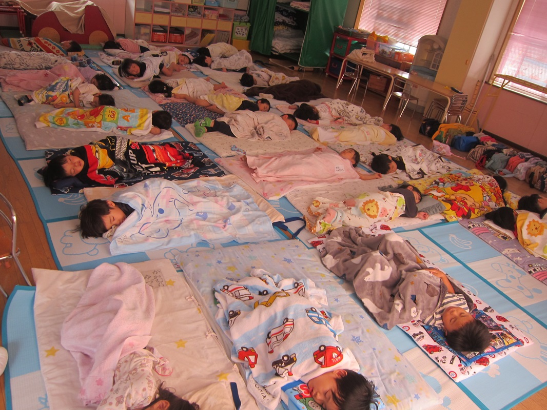 ５月２１日（火）きく組お昼寝の様子