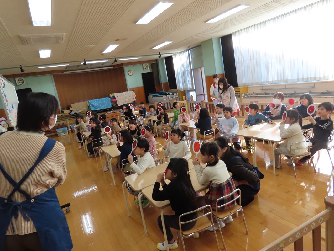 １１月２１日（木） 年長組 かがくタイム②