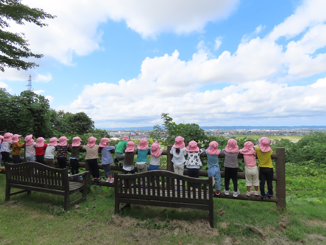 ９月２６日（木） 年少組 市民の森散策