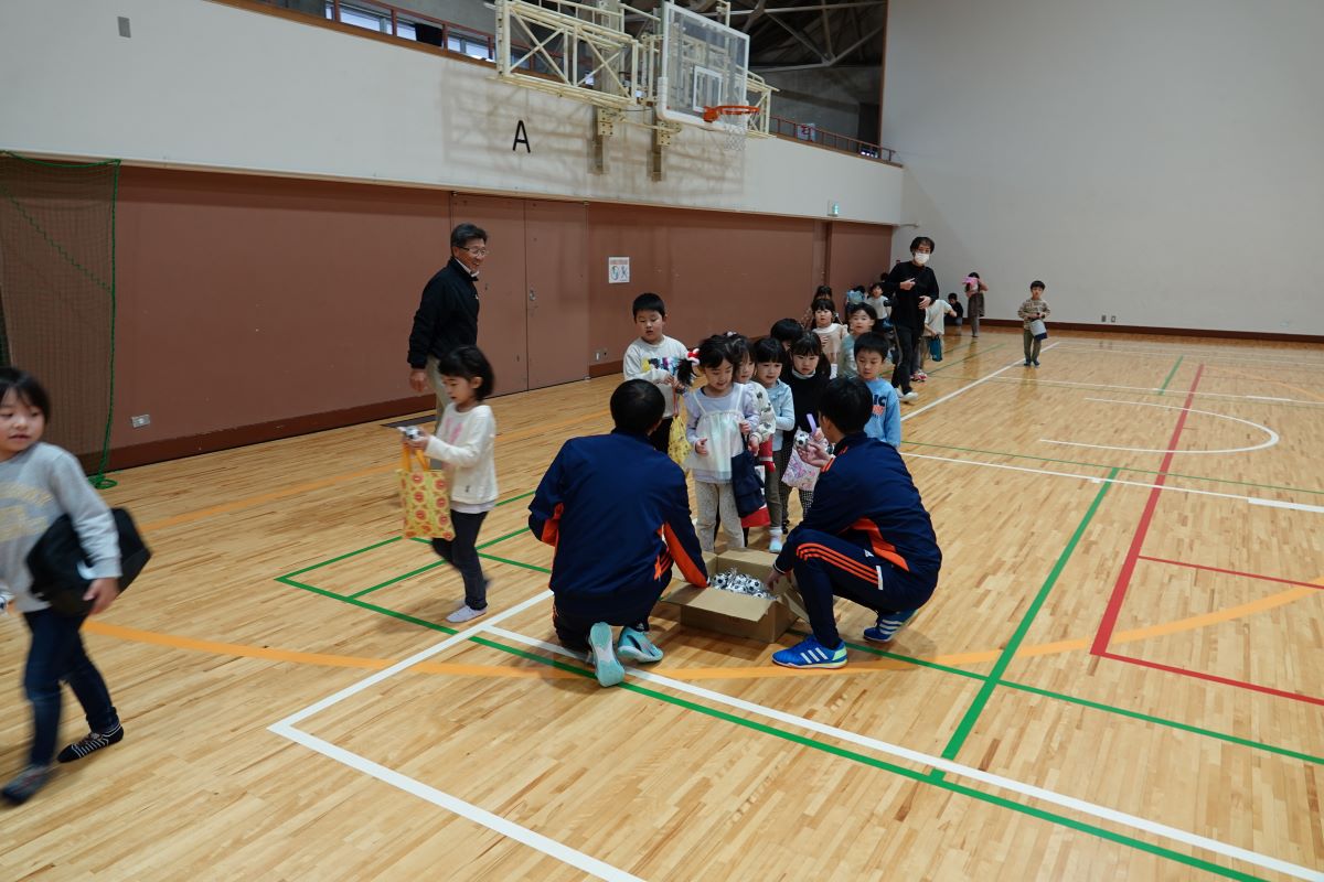 11月13日（月）年長の「アルビレックス新潟サッカークリニック」