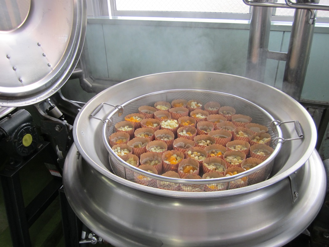 蒸し器に入れて