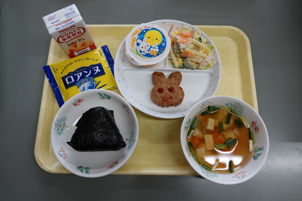 9月29日（金）十五夜の今日の給食