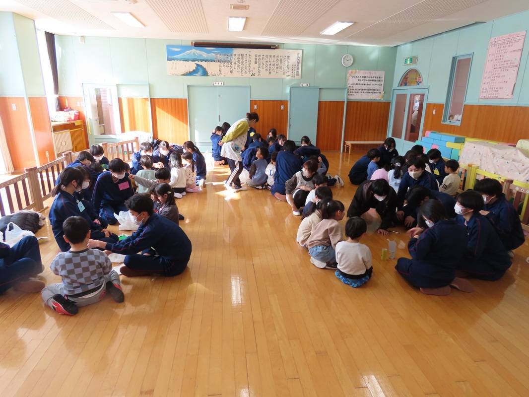 見附中学生来園