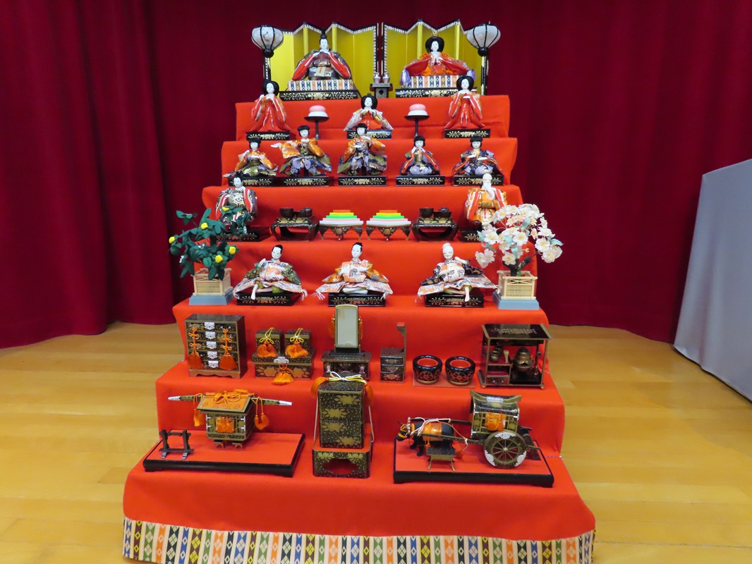 ２月１９日（水） 保育園のひな壇飾り