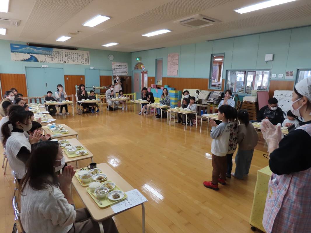 ゆり組　給食試食会