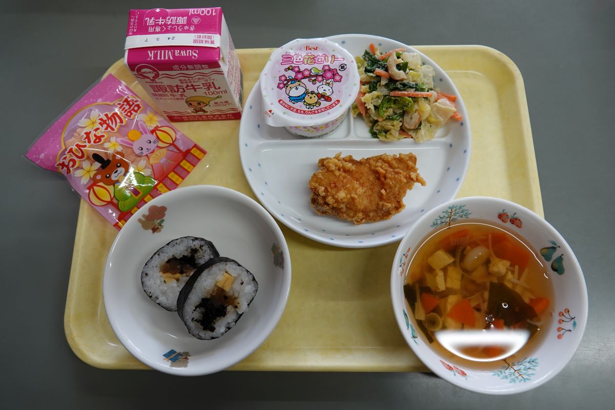 3月1日（金）ひなまつり会の給食