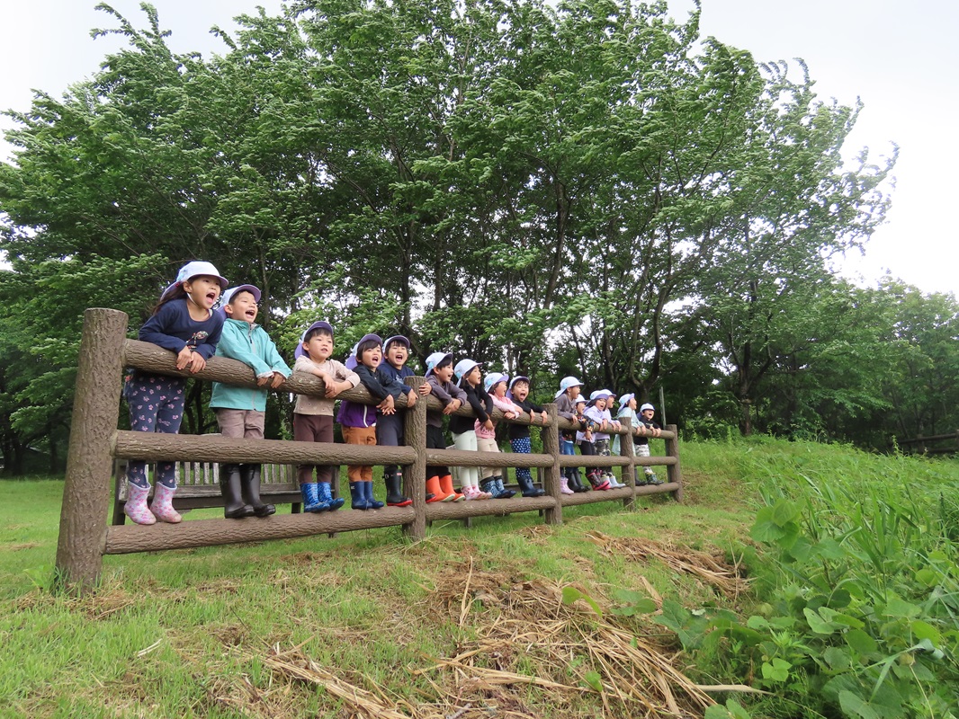 すみれ組「ヤッホー！」