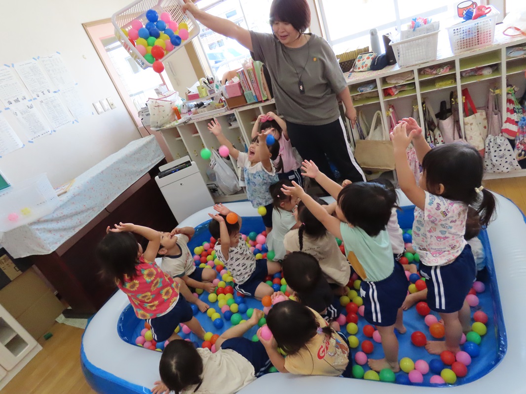 ８月１９日（月） ぼたん組 ボールプール
