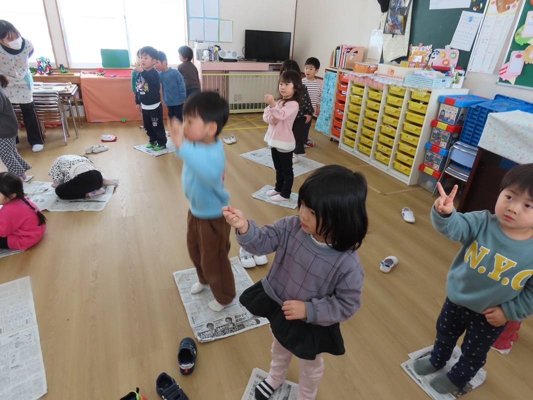 さくら組　新聞紙ジャンケン