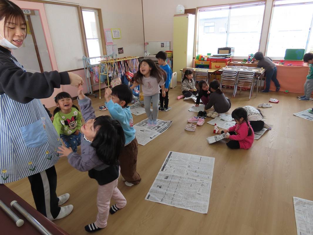 さくら組　新聞紙ジャンケン