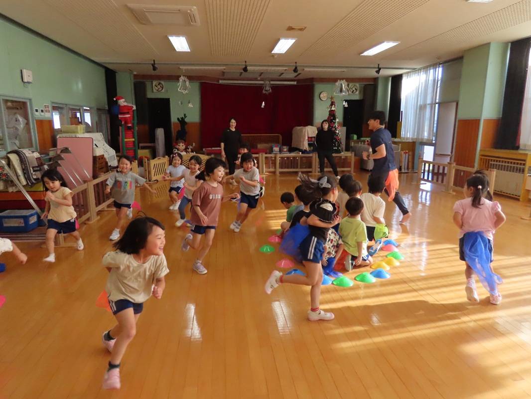 年中組　わくわくちゃれんじ「運動あそび」