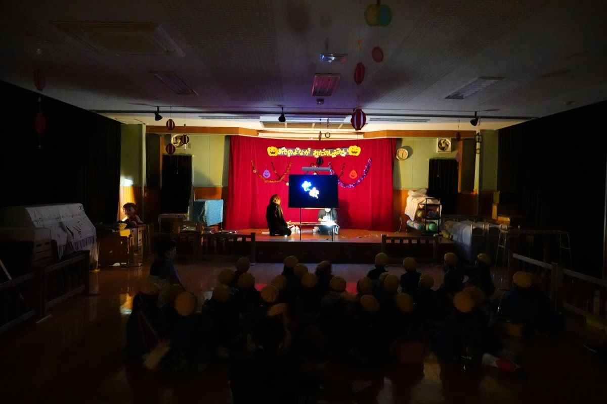 11月7日（火）年長の「秋の夜長お楽しみ会」「レッツ・トライ・クッキングⅥ」