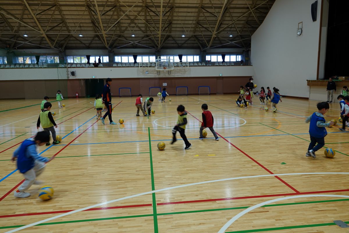 11月13日（月）年長の「アルビレックス新潟サッカークリニック」