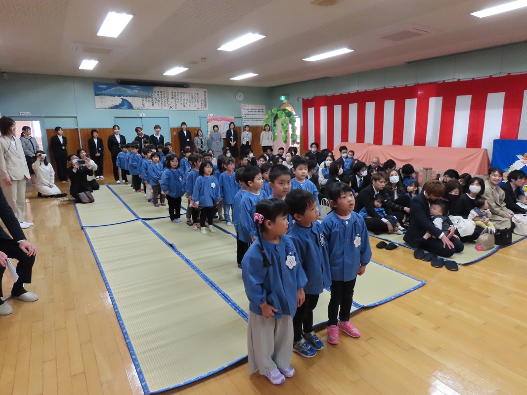 すみれ保育園のうた