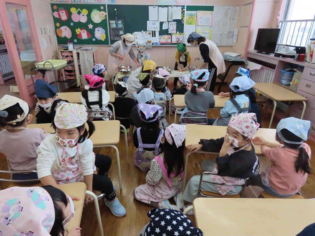 １月３０日（木） 年長組 レッツトライクッキング⑦