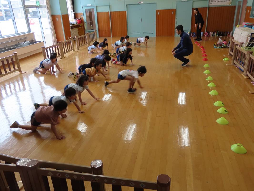 年中組　わくわくちゃれんじ運動あそび②