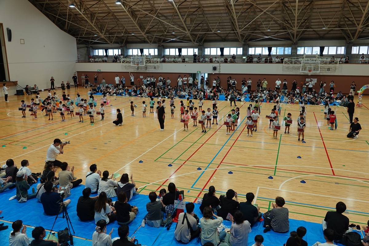 年中・年長鼓笛演奏