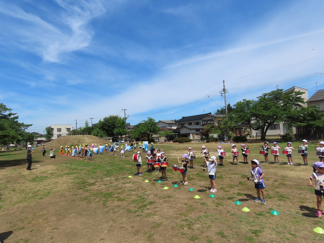 ６月２７日（木） 鼓笛演奏発表会に向けて　年長・年中組
