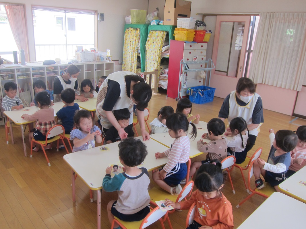 ５月２９日（水）ぼたん組FamilyDayプレゼント製作