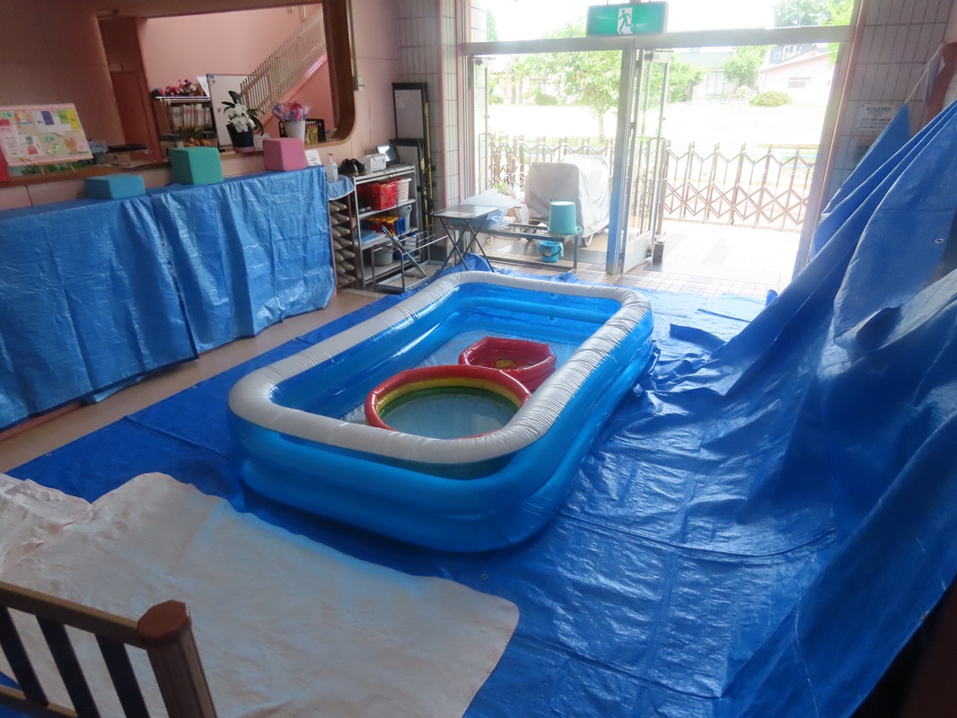 ばら・ぼたん組の水遊び場