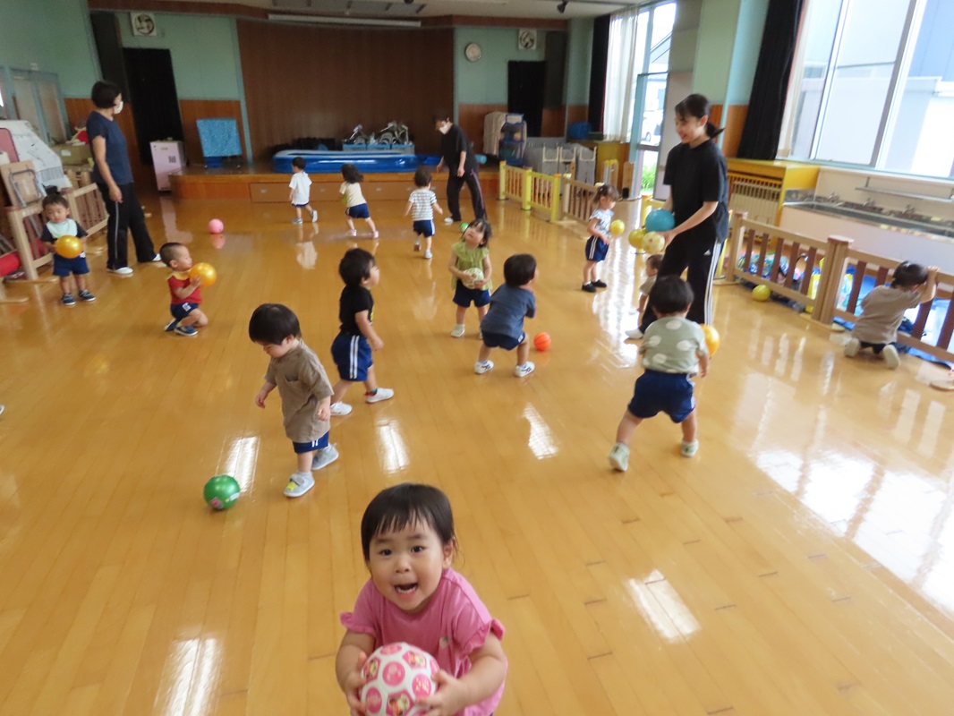 ７月２４日（水） ばら組 ボール遊び