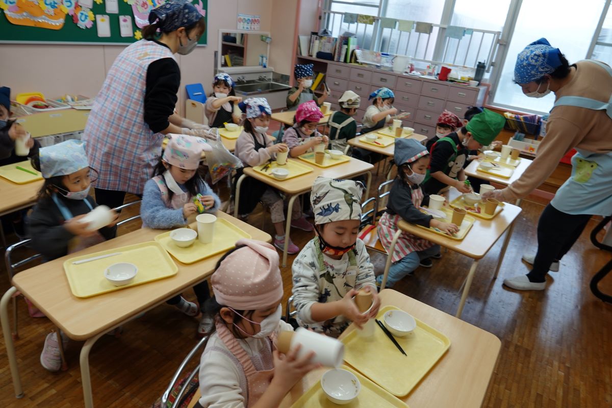 1月23日（火）年中の「シャカシャカおにぎりづくり」