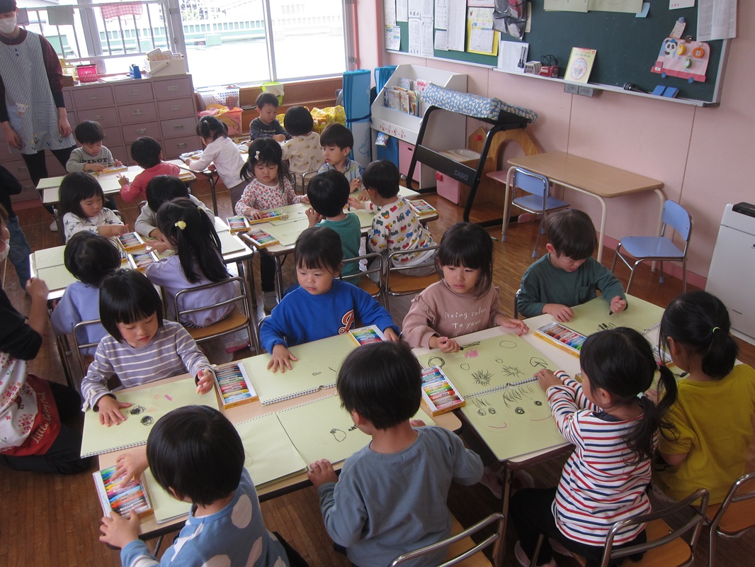 ５月８日（水）さくら組家族の似顔絵