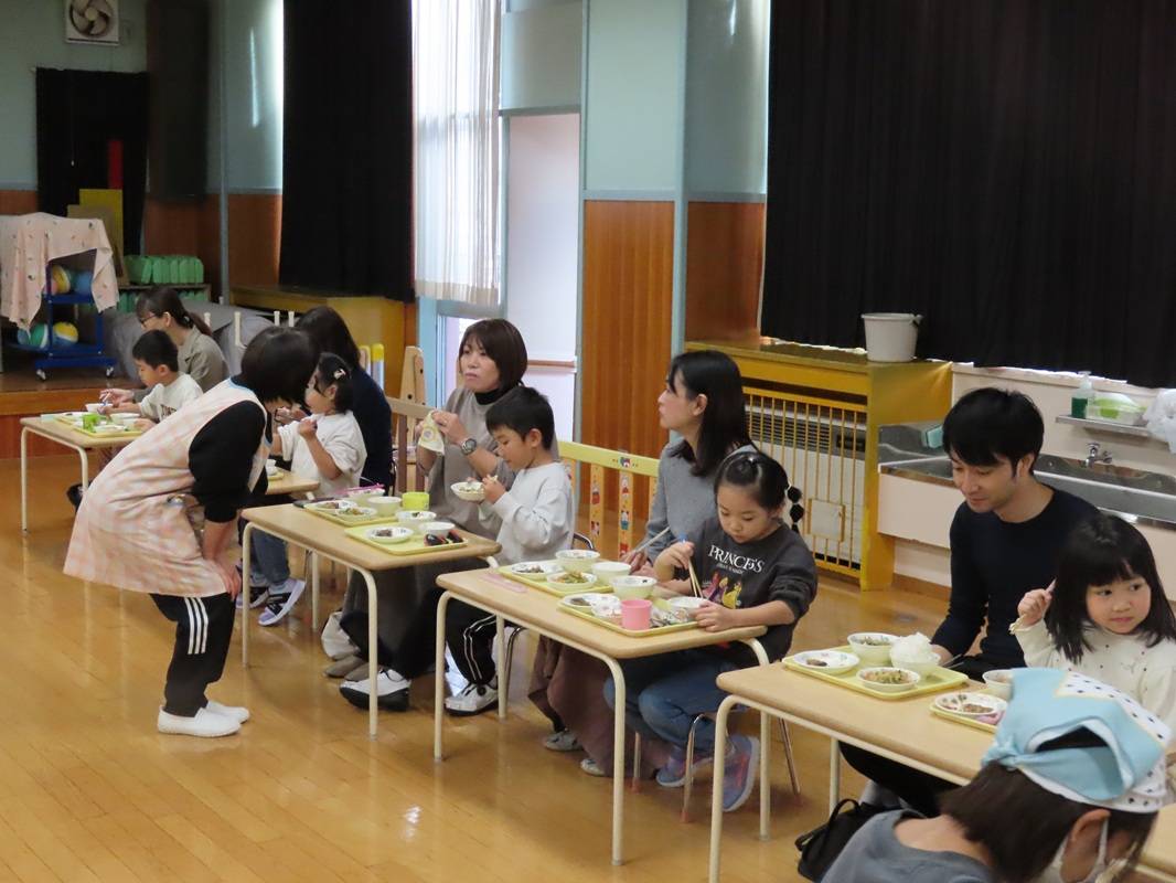 すみれ組 給食試食会