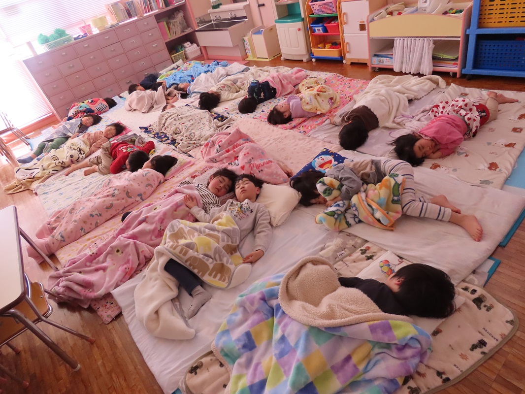 3月10日（月） つくし組のお昼寝