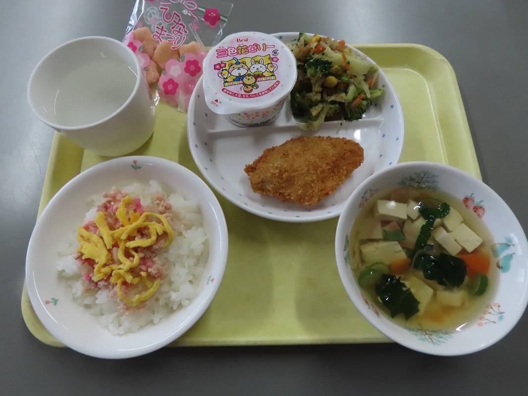 ひなまつり会特別献立